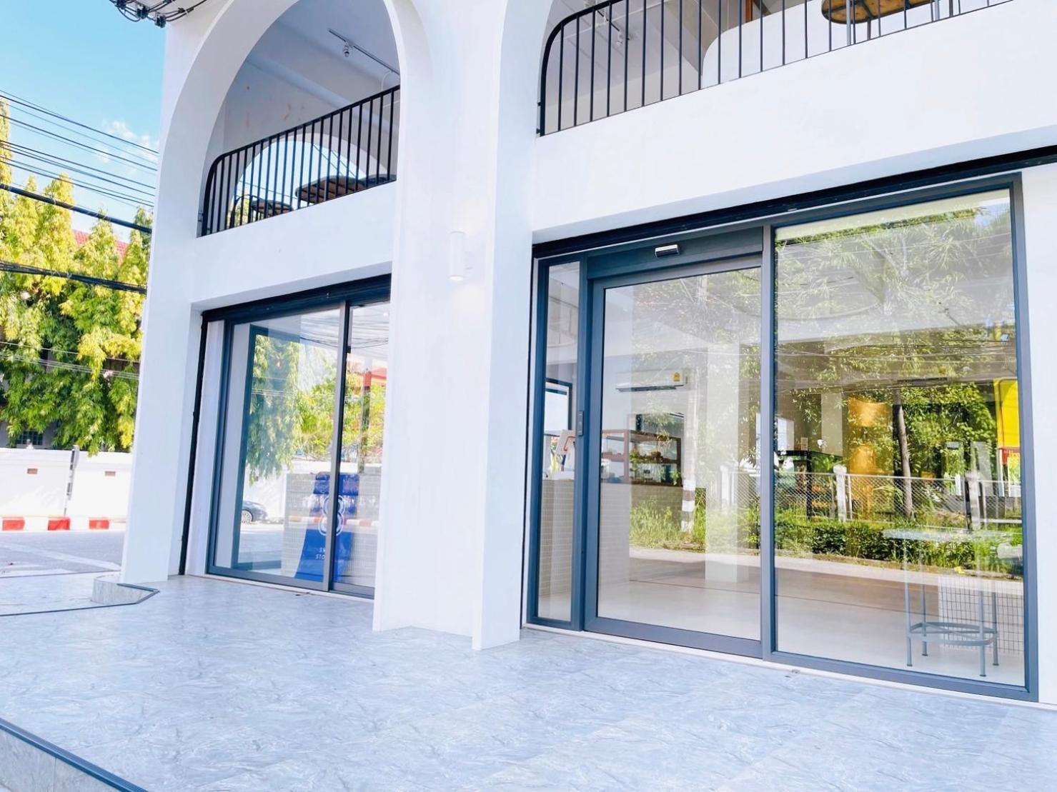 The Corner มุมม่วน คาเฟ่ แอนด์ โฮสเทล Mummuan Hostel شيانغ ماي المظهر الخارجي الصورة